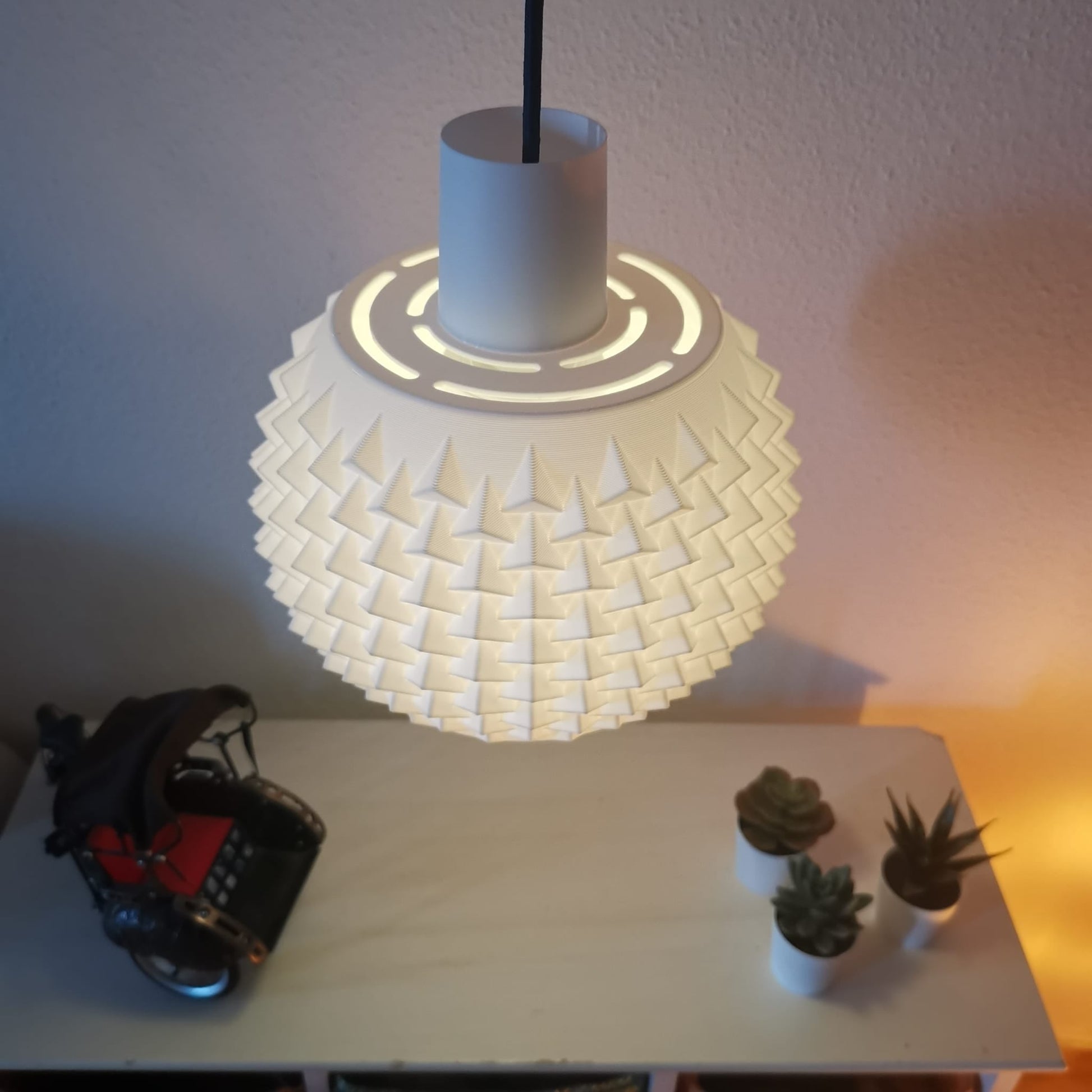 Lumos Crown Pendant Lamp