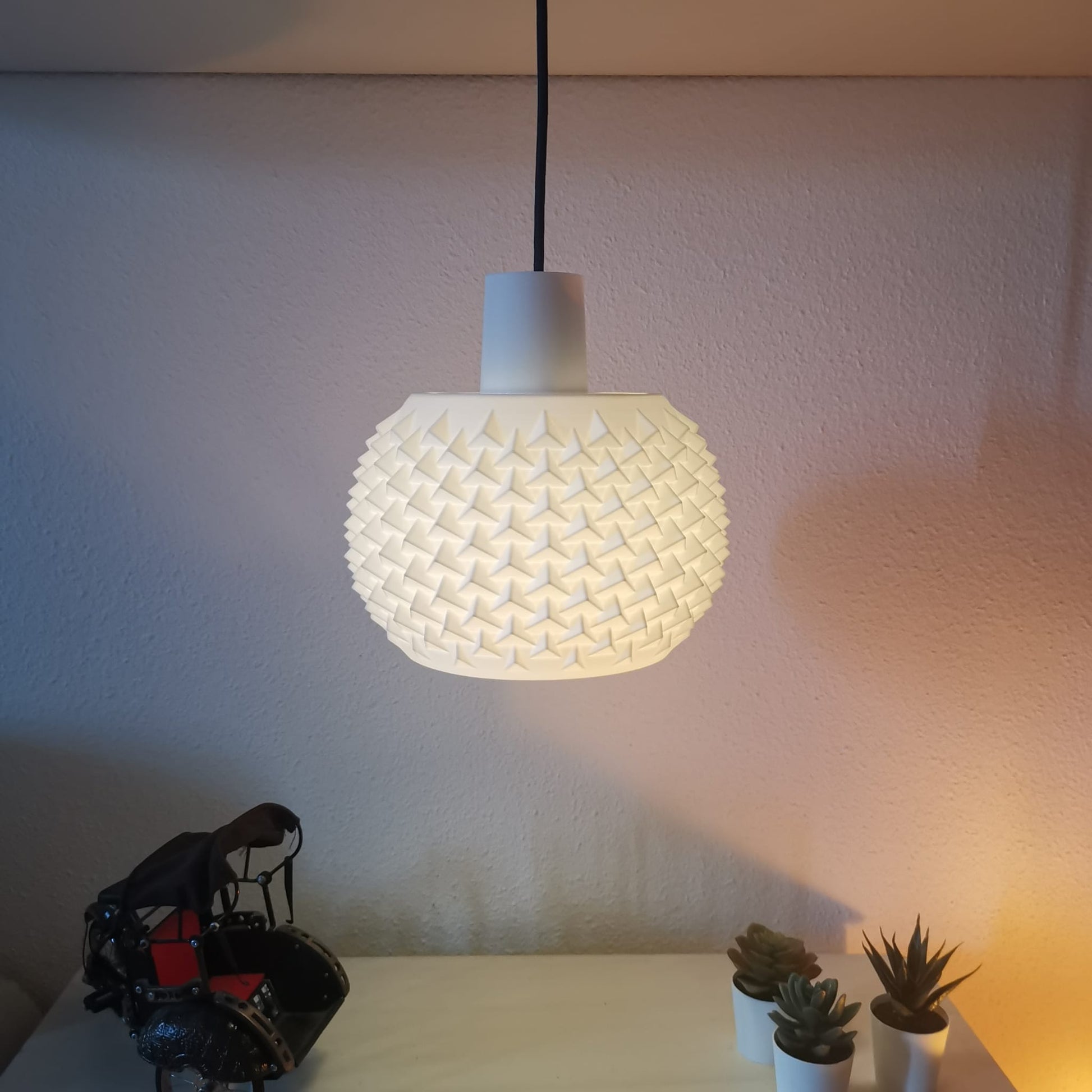 Lumos Crown Pendant Lamp